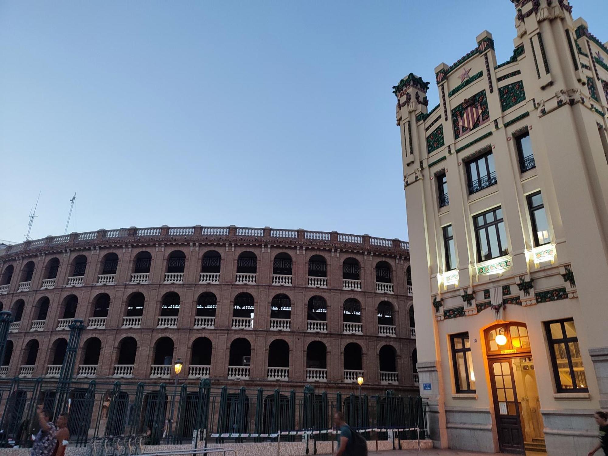 Central Rooms Valencia Downtown - Bruno Apartments Coliving ภายนอก รูปภาพ